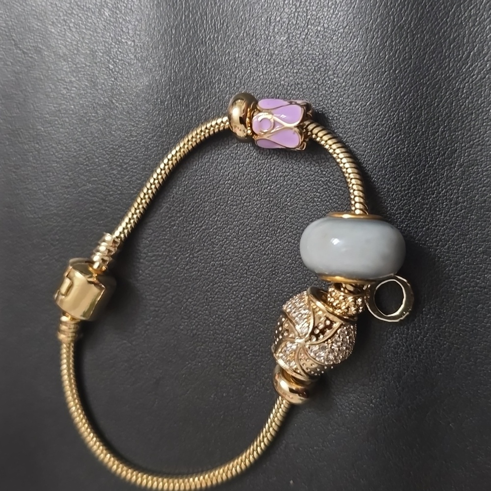 Jewelry - Picture 2 of 4